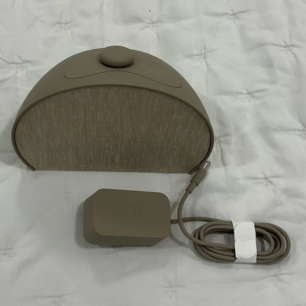 Hatch Restore 3 in Greige